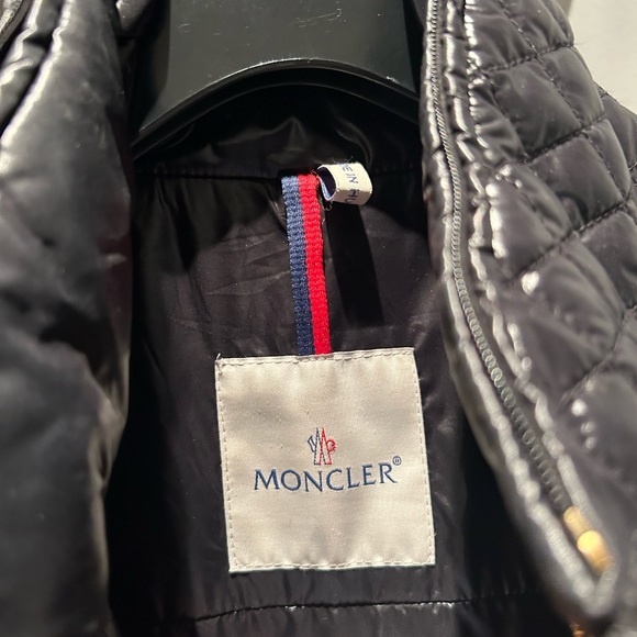 MONCLER puff winter jacket - Picture 4 of 4